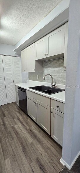 Building Photo - 512 Orange Dr