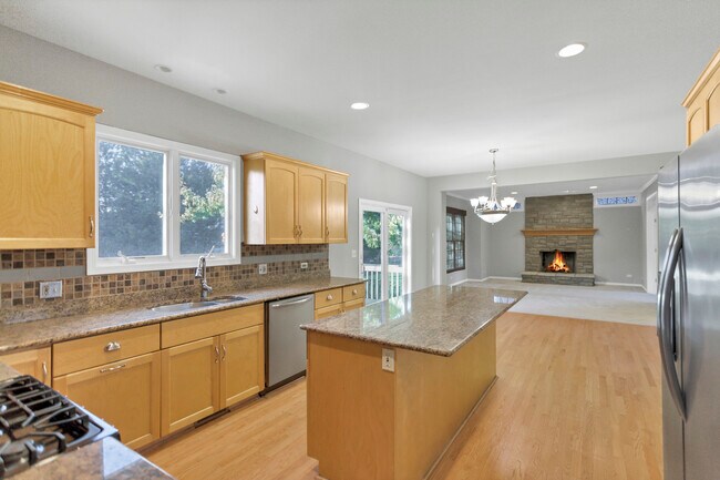 Building Photo - 40W148 Carl Sandburg Rd