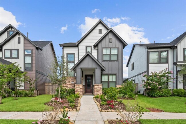 Primary Photo - 1511 Emma Lk Dr
