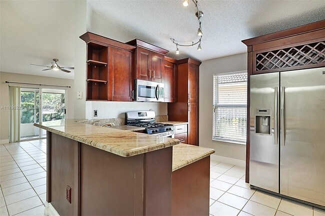Building Photo - 5308 NW 89th Ave