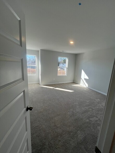 Building Photo - 2033 Osprey Isle Ln SW