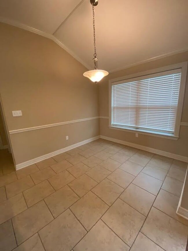 Building Photo - ****LEGACY***