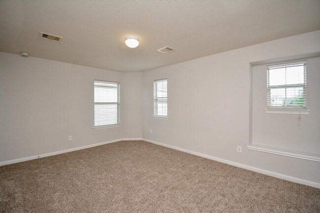 Building Photo - 2306 Ledgeway Ct