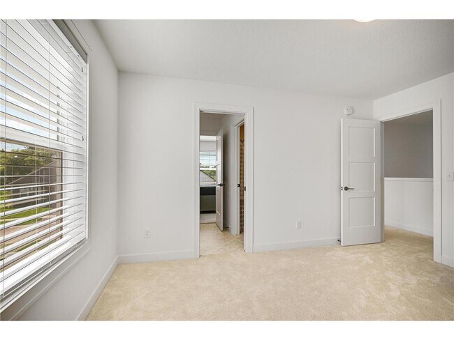 Building Photo - 10675 40th St N