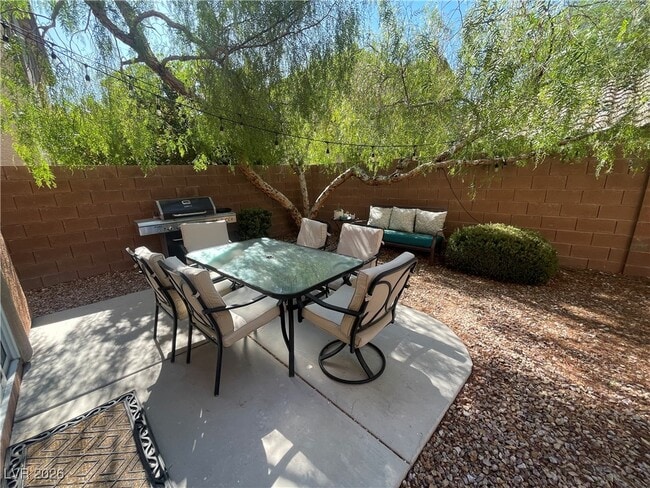 Building Photo - 11625 Villa Malaparte Ave