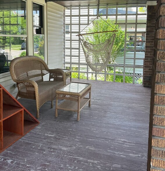 Front Porch - 2654 E 130th St