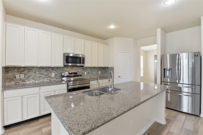 Building Photo - 5102 Brookshire Pass Dr