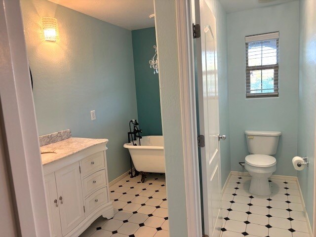 Building Photo - 2893 N Claire Dr