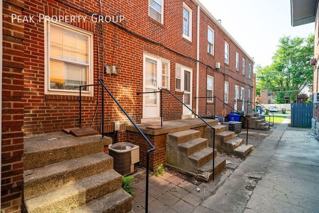 Building Photo - Available Now! Newly Renovated 2 Bedroom T...