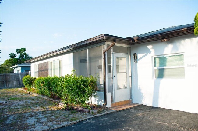 Building Photo - 5014 Dr. M.L.K. Jr St S