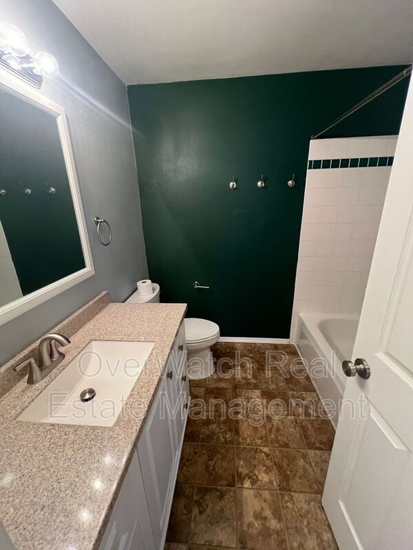 Building Photo - 2911 Monarch Cir