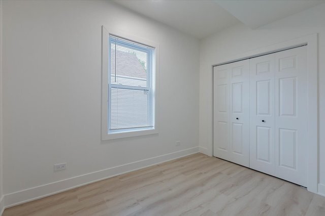 Building Photo - 1808 N Karlov Ave