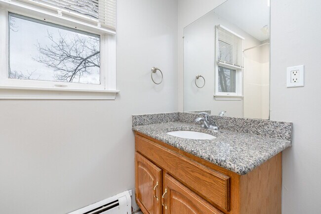 Building Photo - 29 Medford St