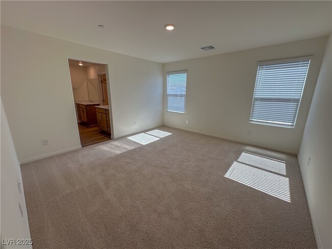 Building Photo - 1138 Northern Cardinal Dr