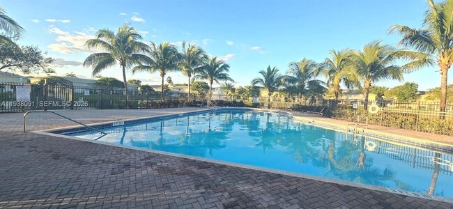 Building Photo - 5818 Hampton Hills Blvd