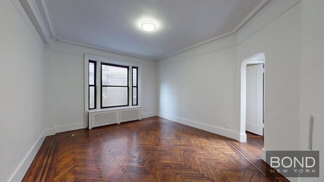Primary Photo - 166 W 72nd St
