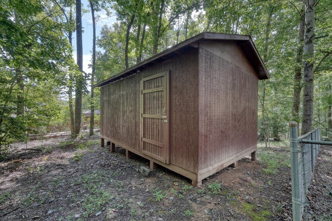 Building Photo - 2092 Wood Lake Ln