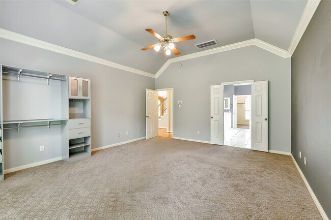 Building Photo - 5803 Song Ridge Ct