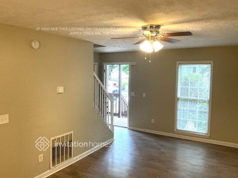 Building Photo - 4635 Candlewyck Way