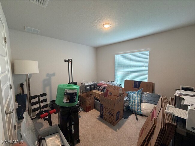 Building Photo - 4236 NE 20th Pl