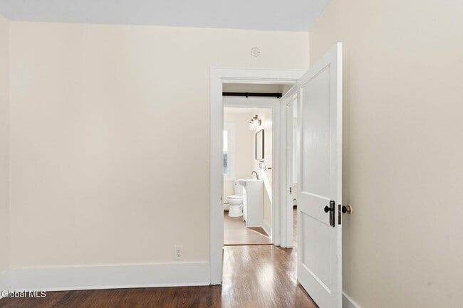 Building Photo - 16 Berkley Ave