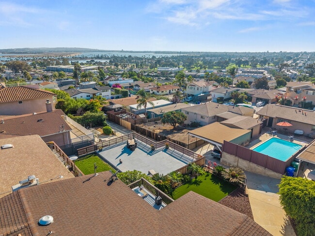 Building Photo - 3640 Princeton Ave