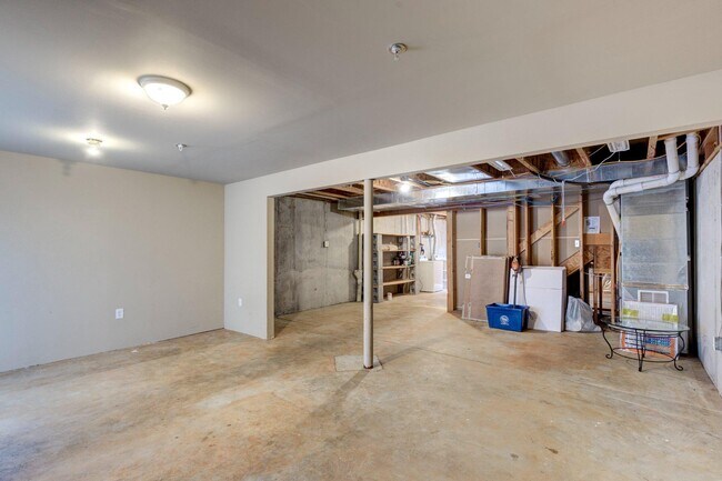 Building Photo - 1784 UPPER Ln