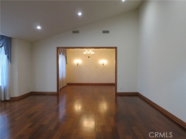 Building Photo - 713 Pamela Cir