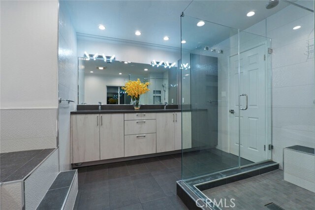 Building Photo - 3381 Oakmont View Dr