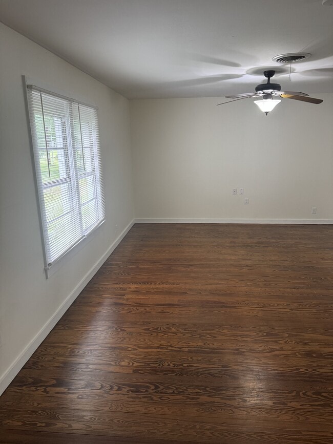 Building Photo - 5795 FM 1122
