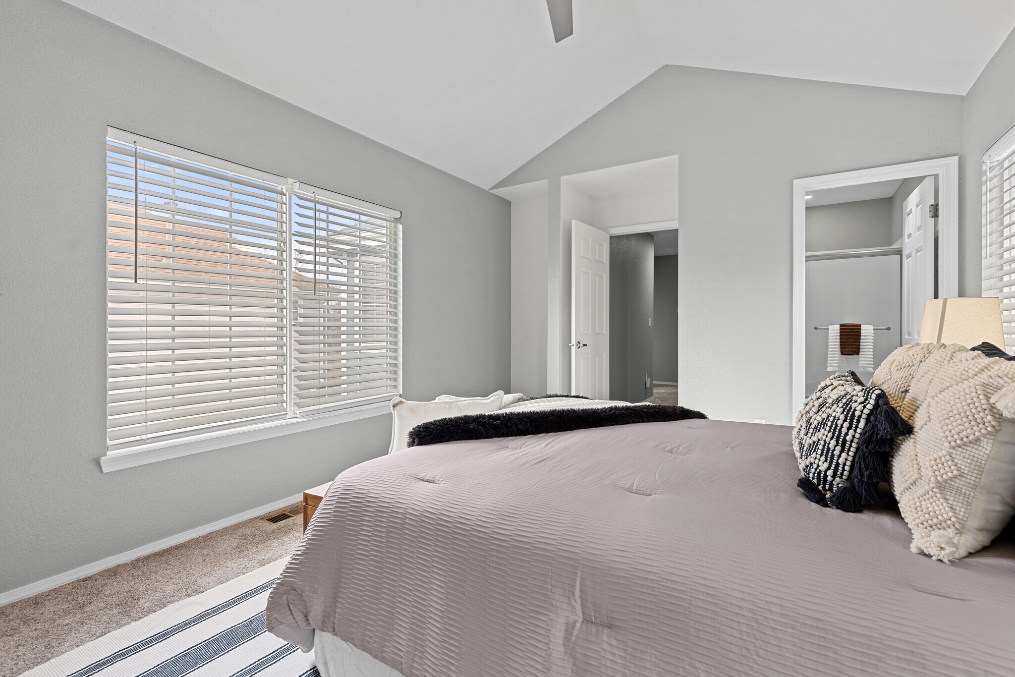 Building Photo - 17072 E Wyoming Dr