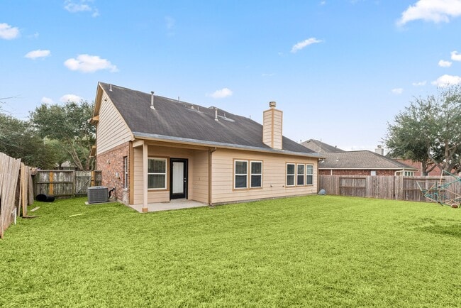 Building Photo - 21426 Venture Park Dr