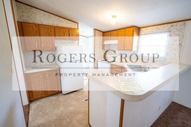 Building Photo - 51 Pauls Ln