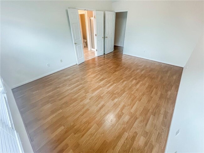 Building Photo - 140 Calborne Ct