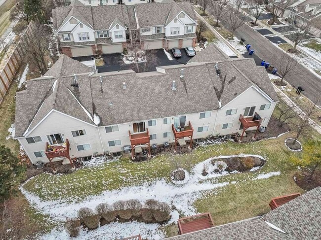 Building Photo - 2987 Saganashkee Ln