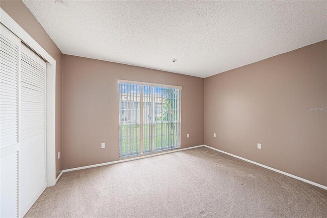 Building Photo - 13013 Sawmill Way