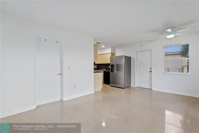 Building Photo - 50 NE 45th Ct