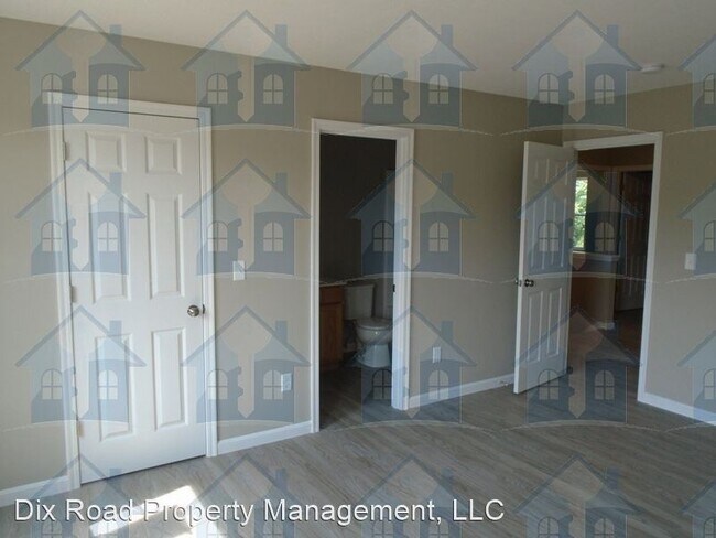 Building Photo - 3 br, 2.5 bath House - 410 McEwing Drive,