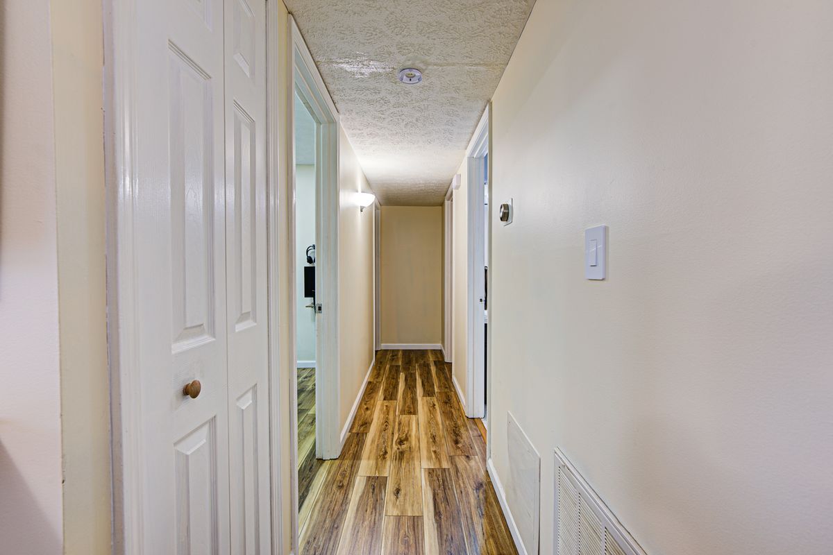 Building Photo - 2503 Post Ct