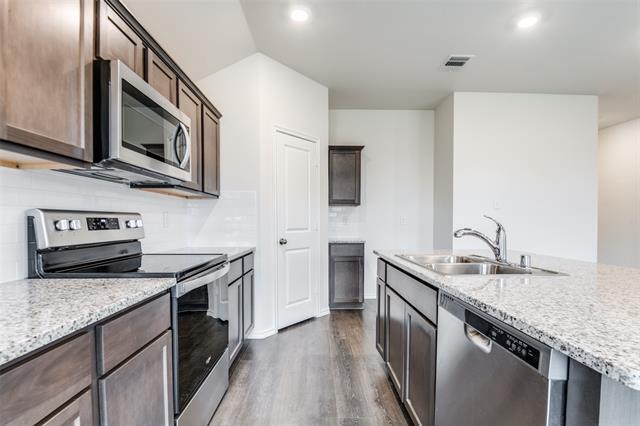 Building Photo - 1319 Lowhill Dr