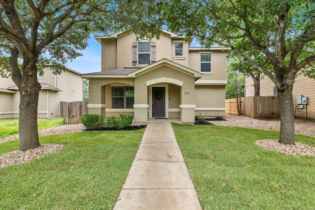 Building Photo - 5705 Viewpoint Dr