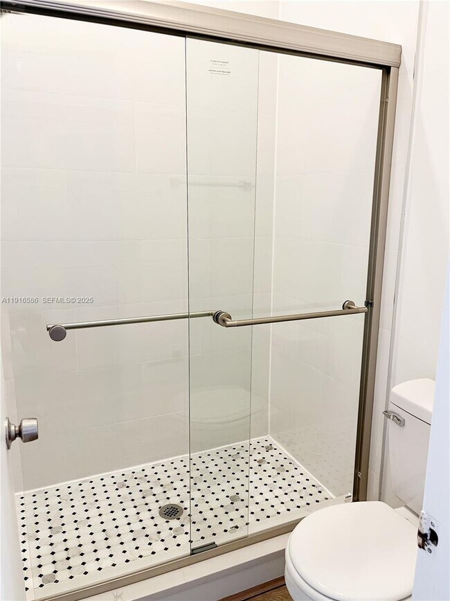 Building Photo - 4543 Carambola Cir S