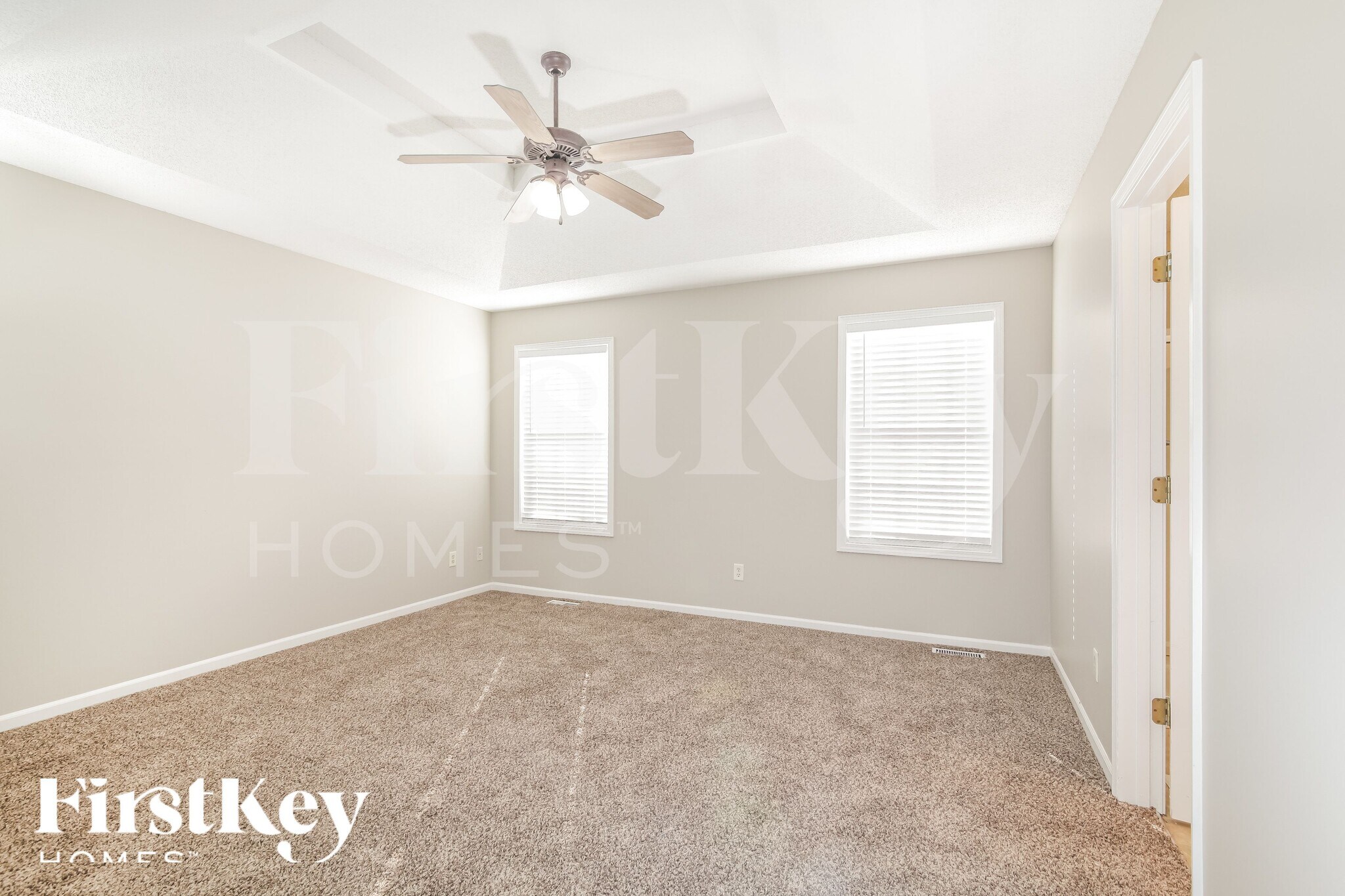 Building Photo - 706 Derby St