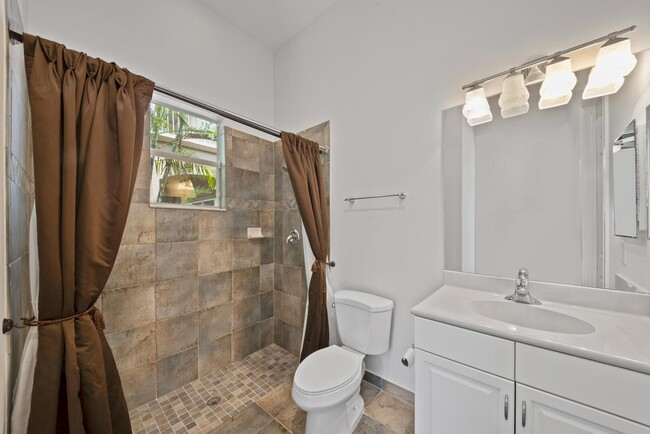 Building Photo - 12520 NW 79th Manor