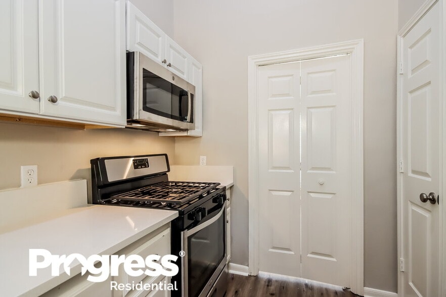 Building Photo - 15803 N Chamfer Ct