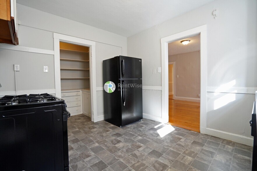 Building Photo - 90 Cypress St