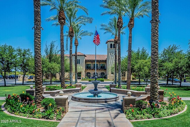 Building Photo - 3142 N Clanton St