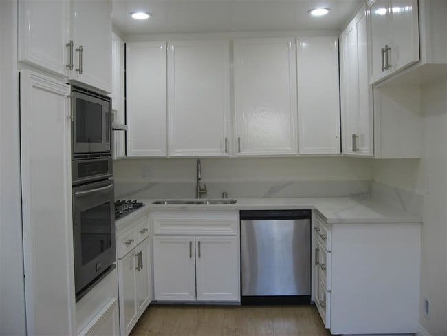 Building Photo - 5121 Ledge Ave