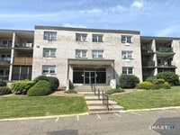 Building Photo - 308 Meadowside Rd