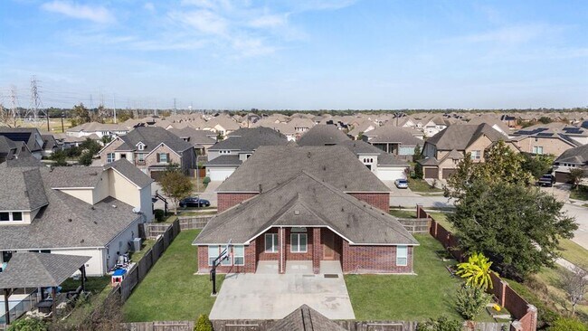 Building Photo - 4615 Hollow Chase Ln